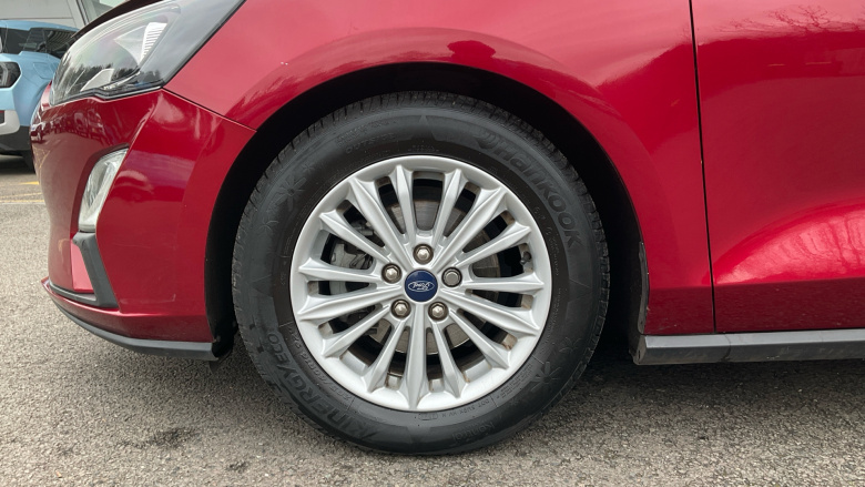 Ford Focus 1.0 EcoBoost 125 Titanium 5dr Petrol Hatchback